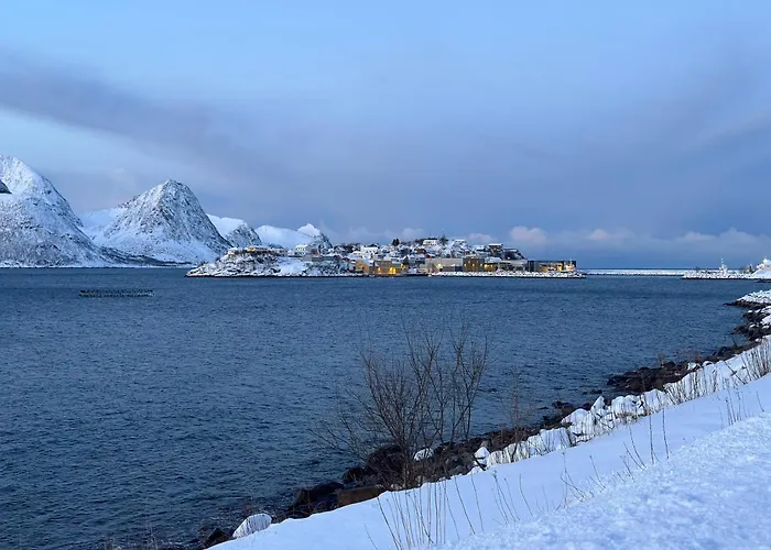 Cozy House By The Sea